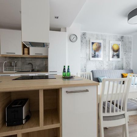 Baltic Apartments Main Town Towers Gdansk Exterior photo